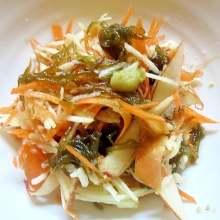 生野菜のモズク酢サラダ